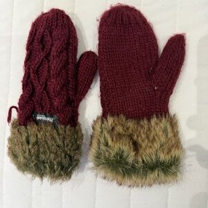 Red Knit Mittens with Faux Fur Trim